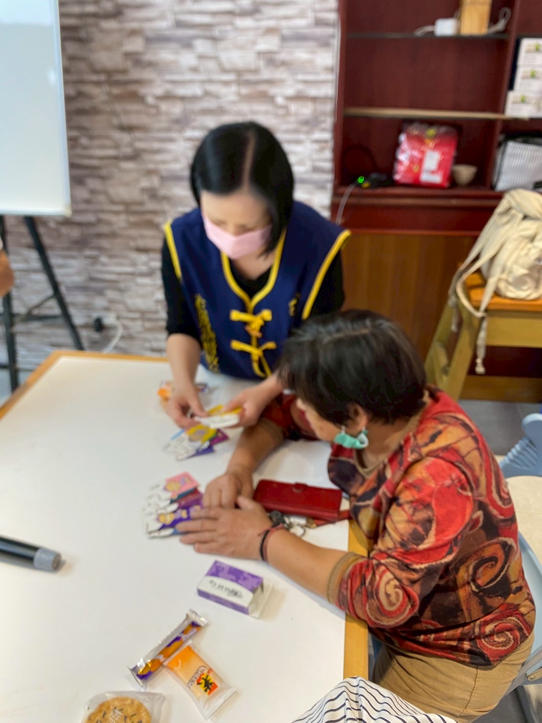 女青服務-2-2-1家照照片1