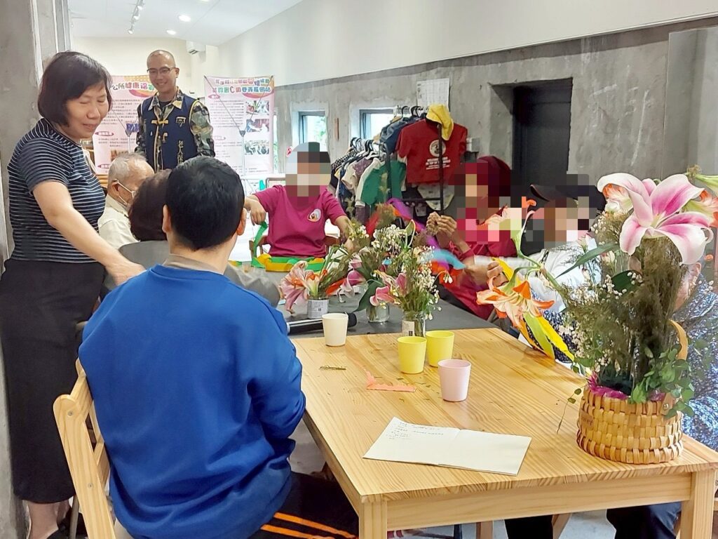 02女青服務-2-2-1家照照片4