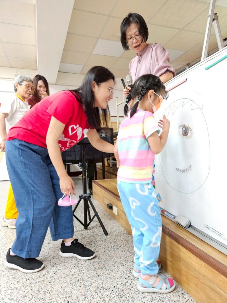 女青服務-2-2-2家庭教育照片3